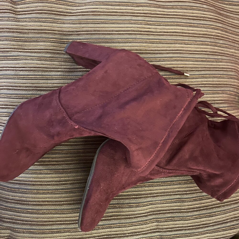 Beautiful Booties - Picture 6 of 7
